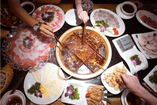 中国火锅简史:一口锅子就是一道人间烟火