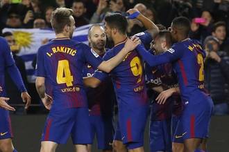 国王杯-巴萨5-0 众将相拥庆进球